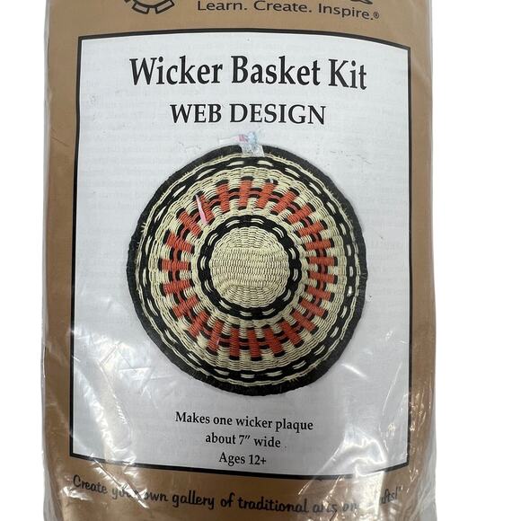 Traditional Craft Kits Basketry Wicker Kit Web Design Plaque 7" USA - Picture 2 of 7